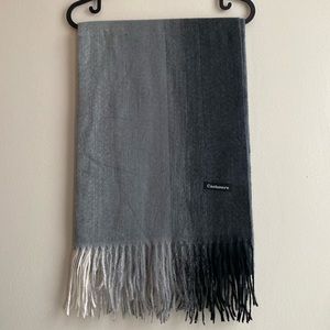 Cashmere scarf